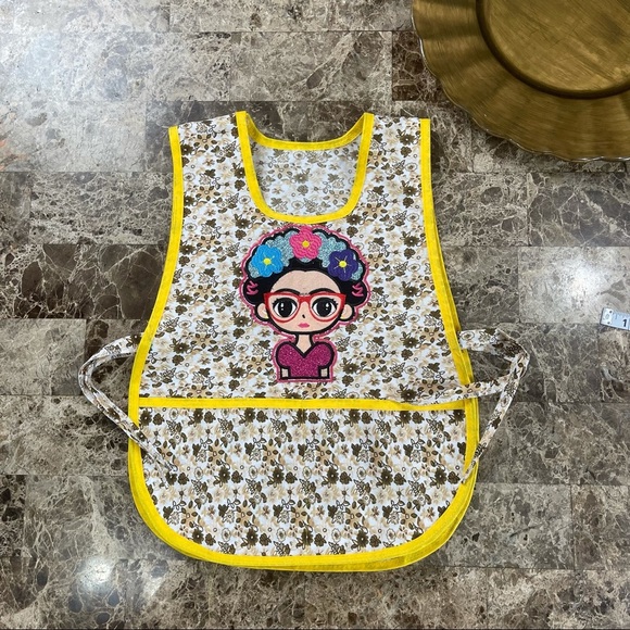 New Girls Mexican Artisan Apron Little Frida Embroidered. W/front pockets. - Picture 3 of 8